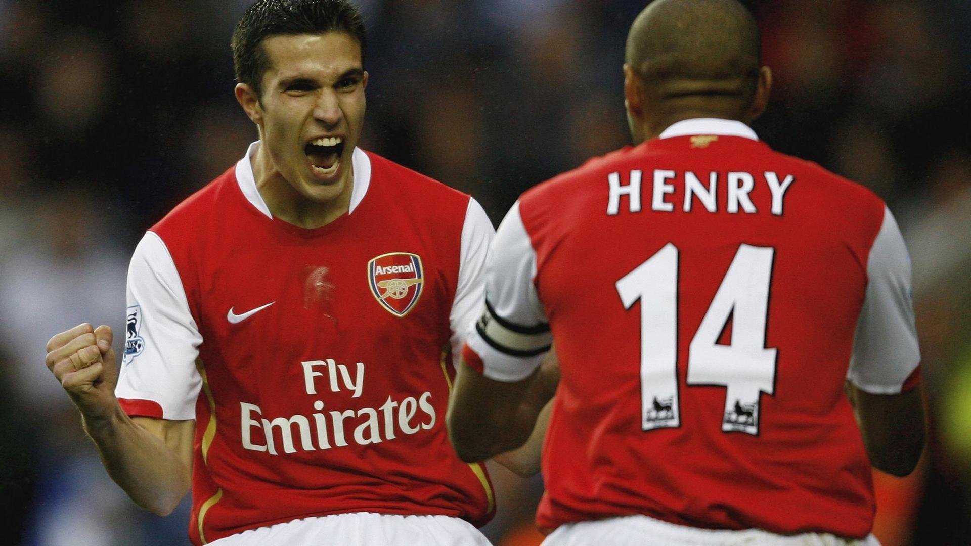 “飞盘竞技：三叉湖赛场成为空中运动爱好者的竞技圣地”